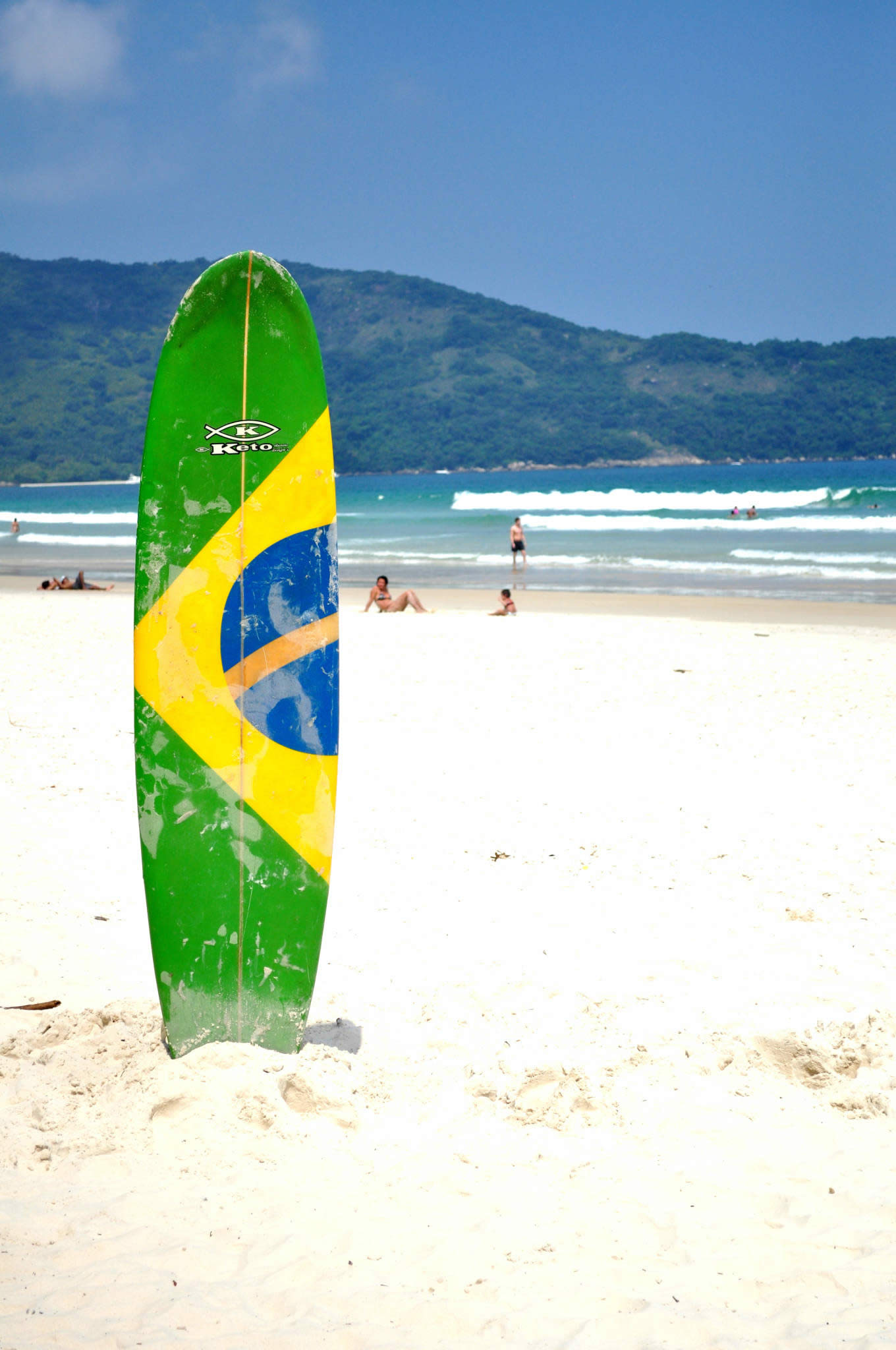 As melhores praias de Balneário Camboriú para surfistas
