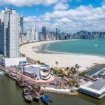 Molhe da Barra Sul de Balneario Camboriu