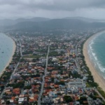 O que preciso saber antes de ir para Bombinhas - dicas, TPA, estacionamento e passeios